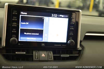 2020 Toyota RAV4 Hybrid Limited   - Photo 31 - Mesa, AZ 85202