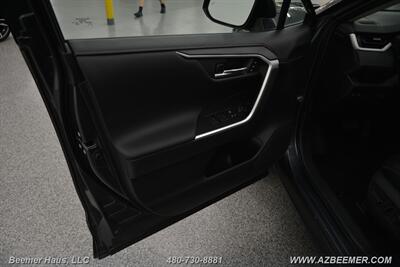 2020 Toyota RAV4 Hybrid Limited   - Photo 36 - Mesa, AZ 85202