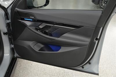 2026 BMW 5 Series 530i   - Photo 43 - Mesa, AZ 85202