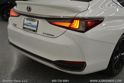 2022 Lexus ES 300h F SPORT   - Photo 42 - Mesa, AZ 85202