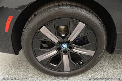 2024 BMW iX xDrive50   - Photo 33 - Mesa, AZ 85202