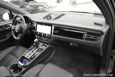 2023 Porsche Macan   - Photo 18 - Mesa, AZ 85202
