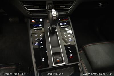 2022 Porsche Macan   - Photo 33 - Mesa, AZ 85202