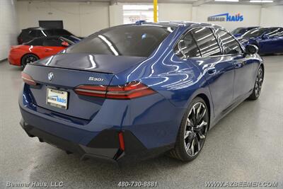 2024 BMW 5 Series 530i   - Photo 10 - Mesa, AZ 85202