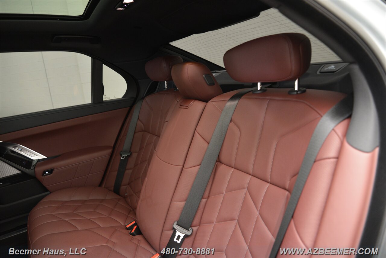 2025 BMW 7 Series 750e xDrive - Photo 23 - Mesa, AZ 85202