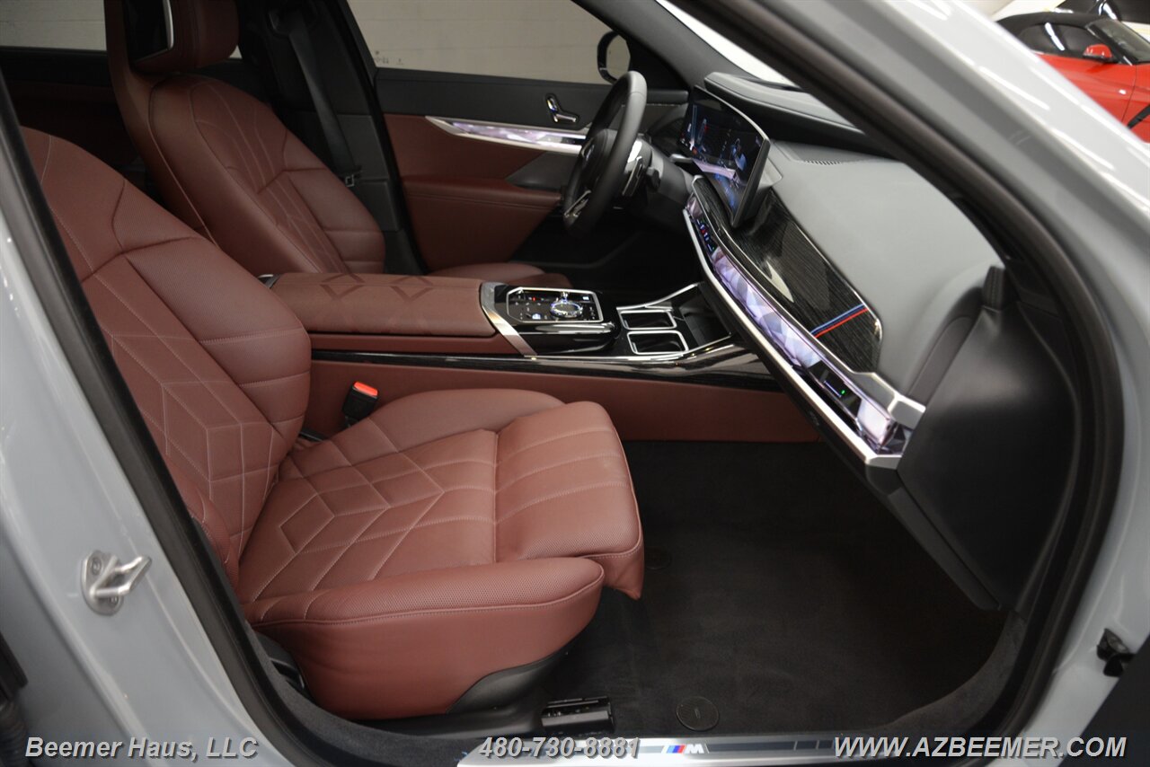 2025 BMW 7 Series 750e xDrive - Photo 15 - Mesa, AZ 85202