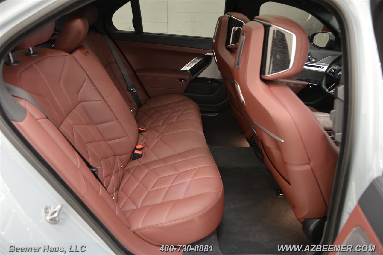 2025 BMW 7 Series 750e xDrive - Photo 19 - Mesa, AZ 85202