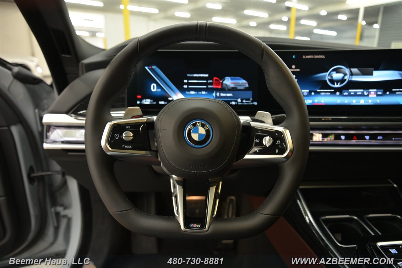 2025 BMW 7 Series 750e xDrive - Photo 29 - Mesa, AZ 85202