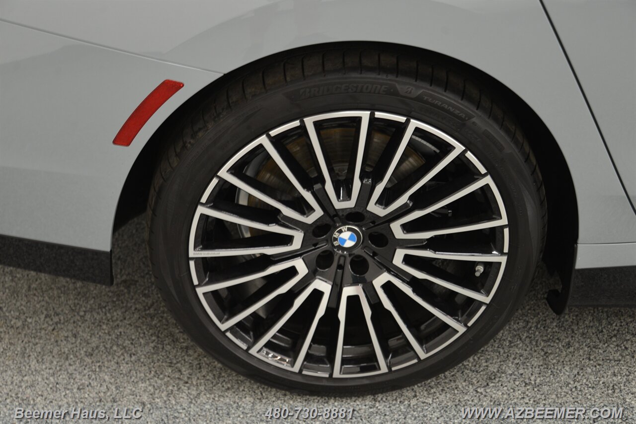 2025 BMW 7 Series 750e xDrive - Photo 42 - Mesa, AZ 85202