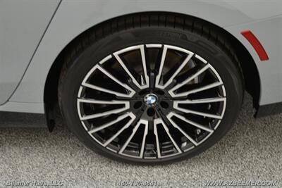 2025 BMW 7 Series 750e xDrive   - Photo 44 - Mesa, AZ 85202