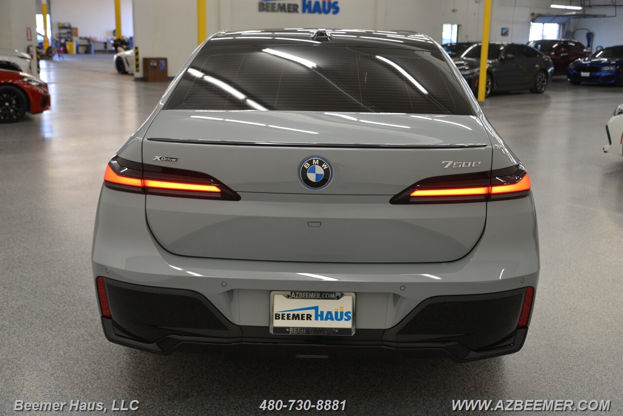 2025 BMW 7 Series 750e xDrive - Photo 10 - Mesa, AZ 85202