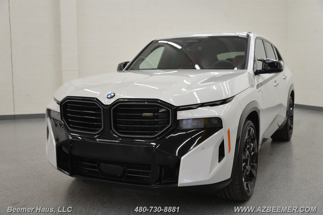 2025 BMW XM   - Photo 1 - Mesa, AZ 85202