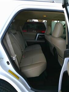 2018 Toyota 4Runner SR5 Premium   - Photo 23 - Mesa, AZ 85202
