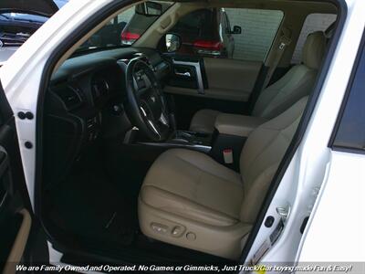 2018 Toyota 4Runner SR5 Premium   - Photo 13 - Mesa, AZ 85202