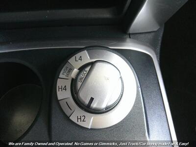 2018 Toyota 4Runner SR5 Premium   - Photo 39 - Mesa, AZ 85202