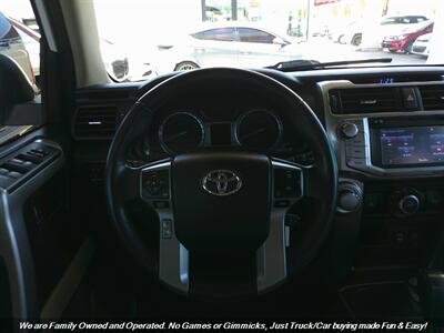 2018 Toyota 4Runner SR5 Premium   - Photo 12 - Mesa, AZ 85202