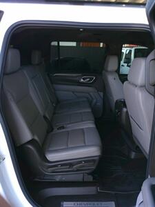 2021 Chevrolet Suburban Z71   - Photo 29 - Mesa, AZ 85202