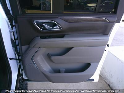 2021 Chevrolet Suburban Z71   - Photo 31 - Mesa, AZ 85202