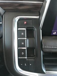 2021 Chevrolet Suburban Z71   - Photo 52 - Mesa, AZ 85202