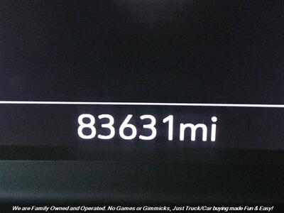 2021 Chevrolet Suburban Z71   - Photo 13 - Mesa, AZ 85202