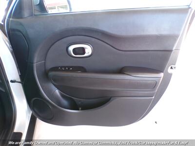 2014 Kia Soul + - Photo 29 - Mesa, AZ 85202