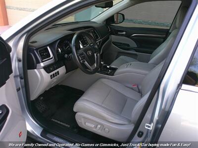 2015 Toyota Highlander Limited   - Photo 15 - Mesa, AZ 85202