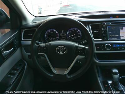 2015 Toyota Highlander Limited   - Photo 14 - Mesa, AZ 85202