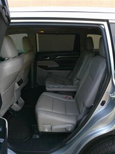 2015 Toyota Highlander Limited   - Photo 21 - Mesa, AZ 85202