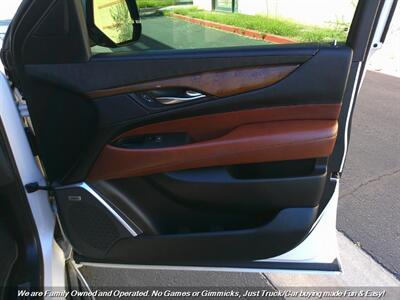 2017 Cadillac Escalade Luxury   - Photo 38 - Mesa, AZ 85202