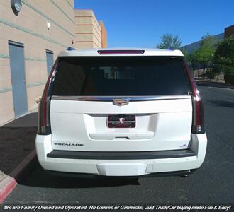 2017 Cadillac Escalade Luxury   - Photo 4 - Mesa, AZ 85202