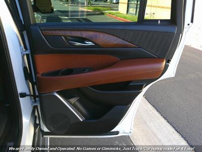 2017 Cadillac Escalade Luxury   - Photo 33 - Mesa, AZ 85202