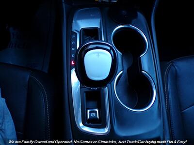 2018 Chevrolet Equinox Premier   - Photo 39 - Mesa, AZ 85202