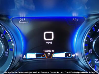 2015 Chrysler 300 Series Limited - Photo 11 - Mesa, AZ 85202