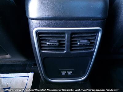 2015 Chrysler 300 Series Limited - Photo 34 - Mesa, AZ 85202