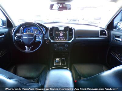 2015 Chrysler 300 Series Limited - Photo 35 - Mesa, AZ 85202