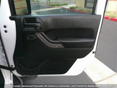 2018 Jeep Wrangler JK Unlimited Sport S   - Photo 31 - Mesa, AZ 85202