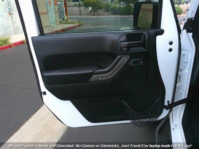 2018 Jeep Wrangler JK Unlimited Sport S   - Photo 14 - Mesa, AZ 85202