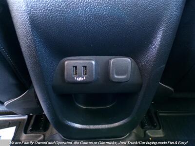 2021 Chevrolet Colorado Crew Cab Z71   - Photo 33 - Mesa, AZ 85202