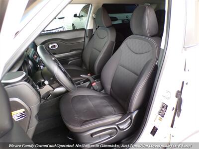 2015 Kia Soul   - Photo 15 - Mesa, AZ 85202