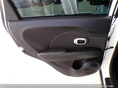 2015 Kia Soul   - Photo 16 - Mesa, AZ 85202