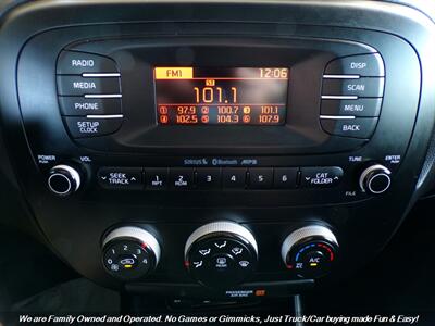 2015 Kia Soul   - Photo 34 - Mesa, AZ 85202