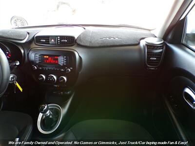 2015 Kia Soul   - Photo 30 - Mesa, AZ 85202