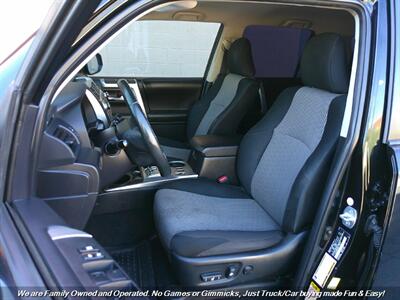 2015 Toyota 4Runner SR5   - Photo 17 - Mesa, AZ 85202
