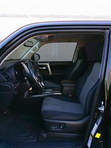 2015 Toyota 4Runner SR5   - Photo 16 - Mesa, AZ 85202