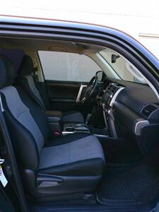 2015 Toyota 4Runner SR5   - Photo 29 - Mesa, AZ 85202