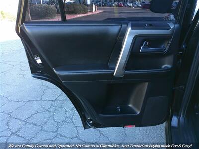 2015 Toyota 4Runner SR5   - Photo 19 - Mesa, AZ 85202