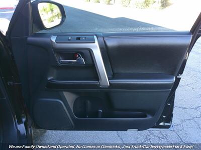 2015 Toyota 4Runner SR5   - Photo 31 - Mesa, AZ 85202