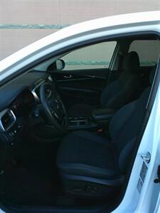 2019 Kia Sorento LX V6   - Photo 16 - Mesa, AZ 85202
