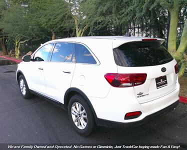 2019 Kia Sorento LX V6   - Photo 8 - Mesa, AZ 85202