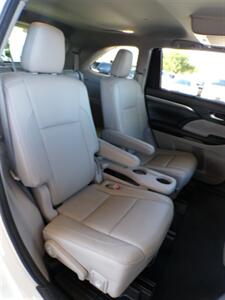 2018 Toyota Highlander Limited - Photo 26 - Mesa, AZ 85202